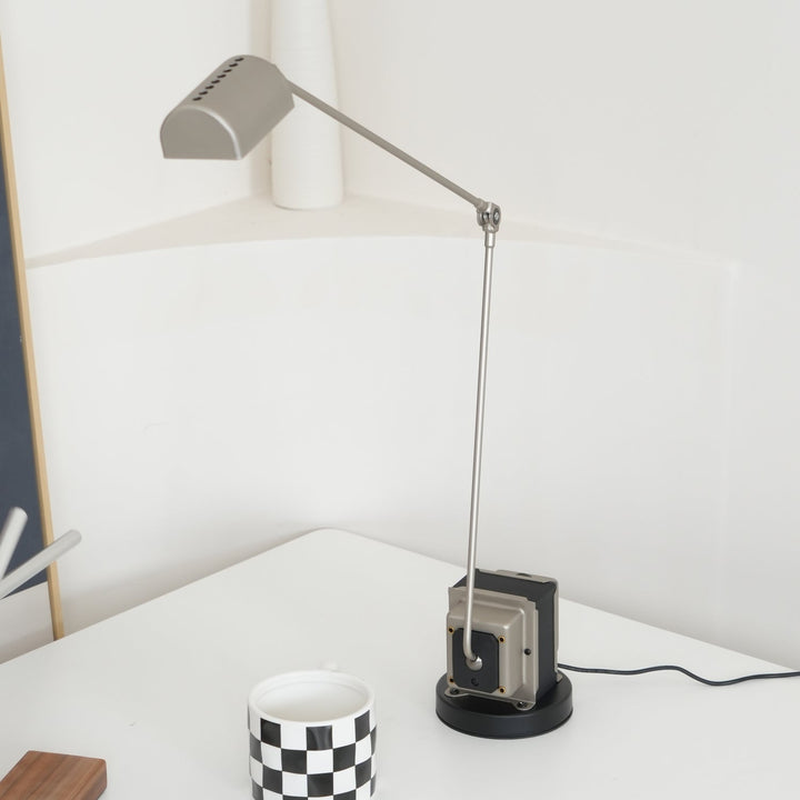 Dynamo Bordslampa