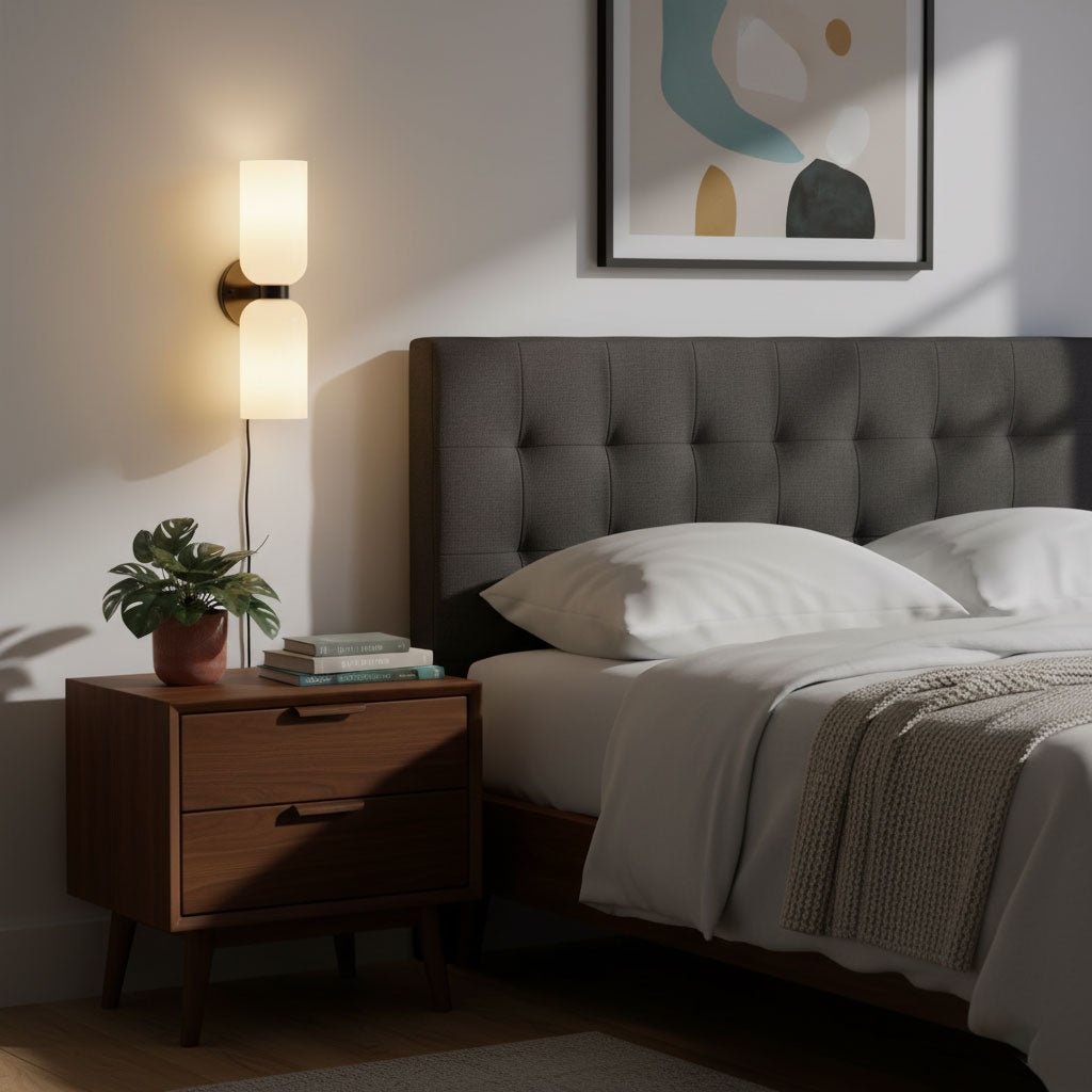 Edie Plug-In Vägglampa