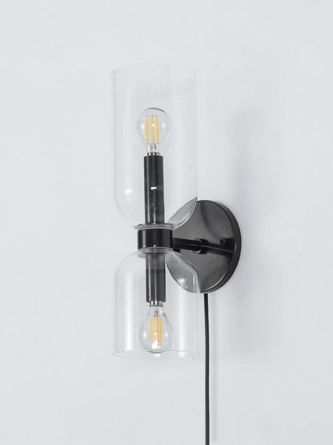 Edie Plug-In Vägglampa