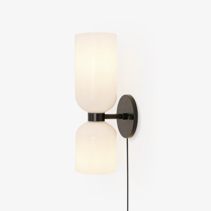 Edie Plug-In Vägglampa