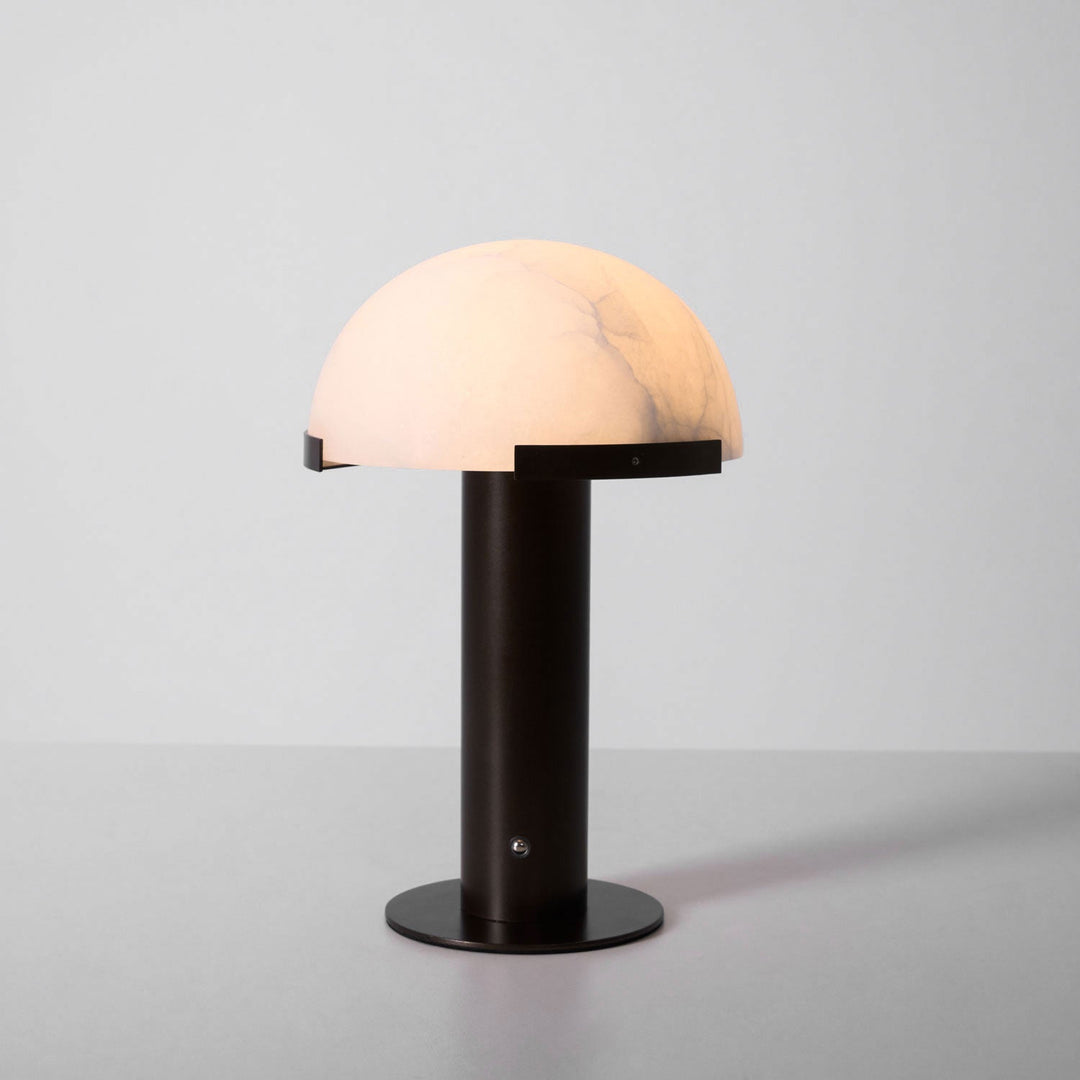 Elegance Alabaster Bordslampa