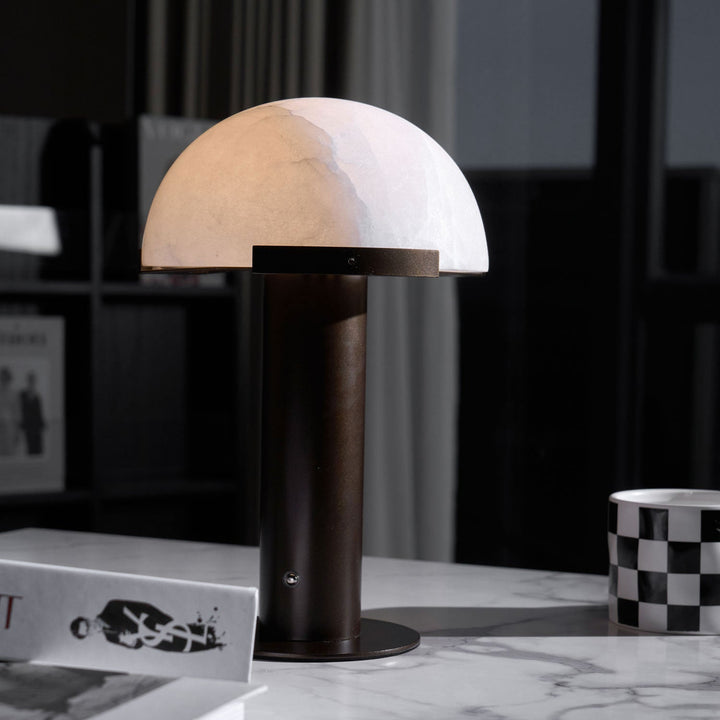 Elegance Alabaster Bordslampa