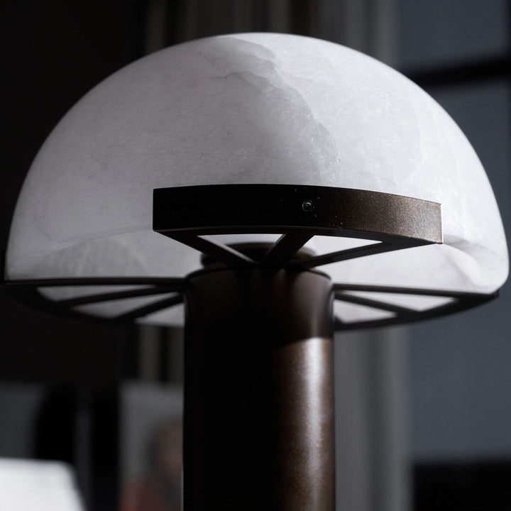 Elegance Alabaster Bordslampa