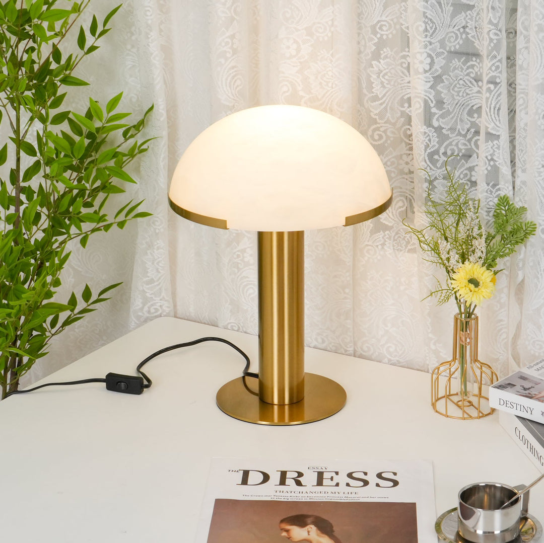 Elegance Alabaster Bordslampa