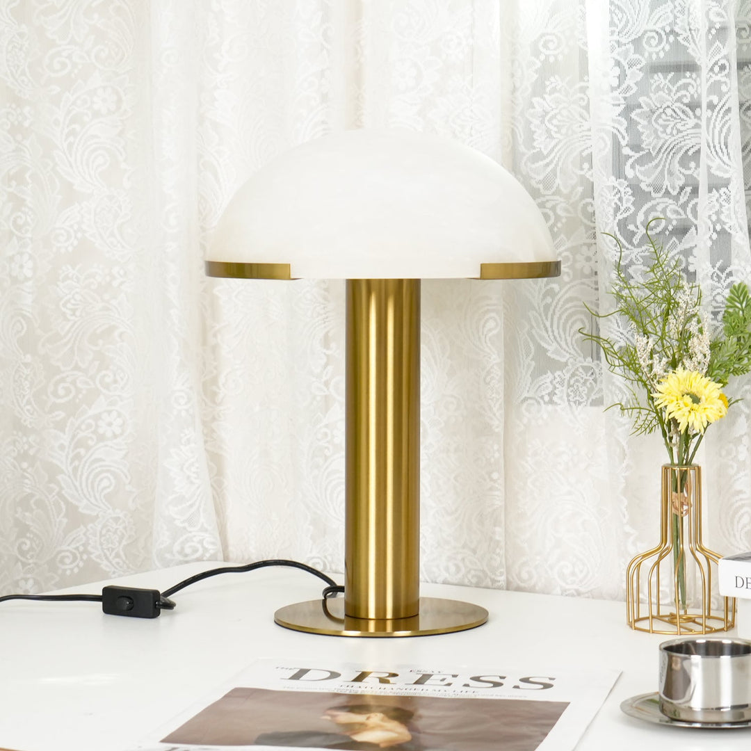 Elegance Alabaster Bordslampa