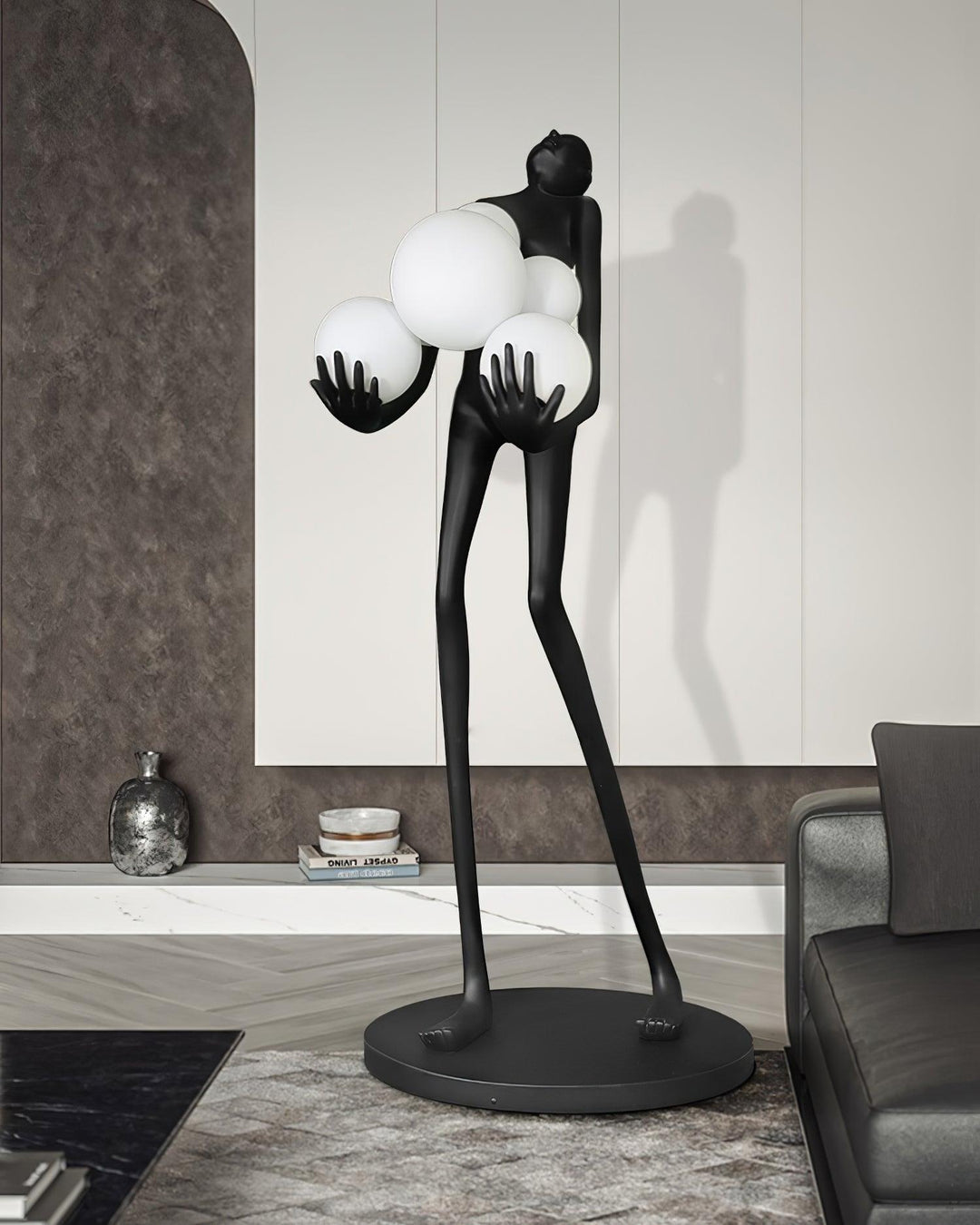 Omfamna Skulptur Golvlampa