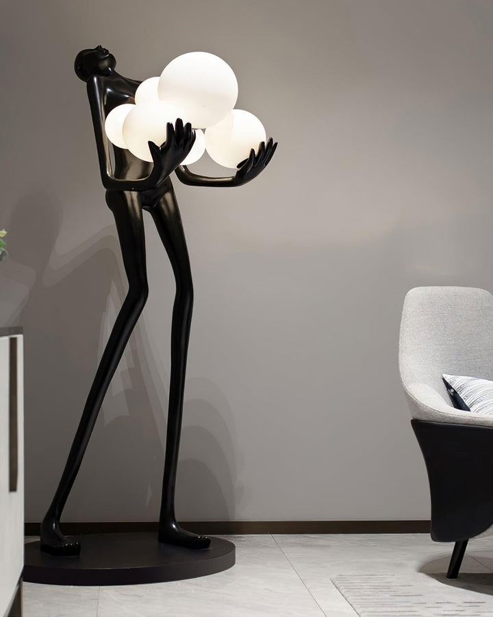 Omfamna Skulptur Golvlampa