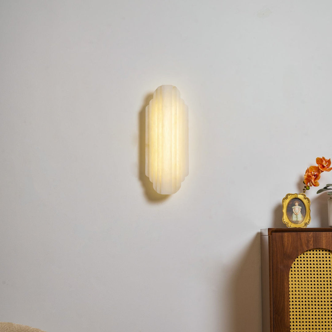 Estelle Alabaster Vägglampa