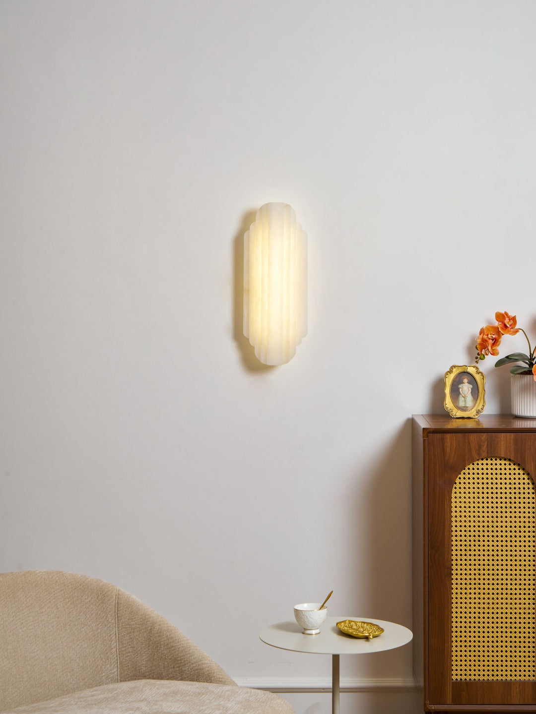 Estelle Alabaster Vägglampa