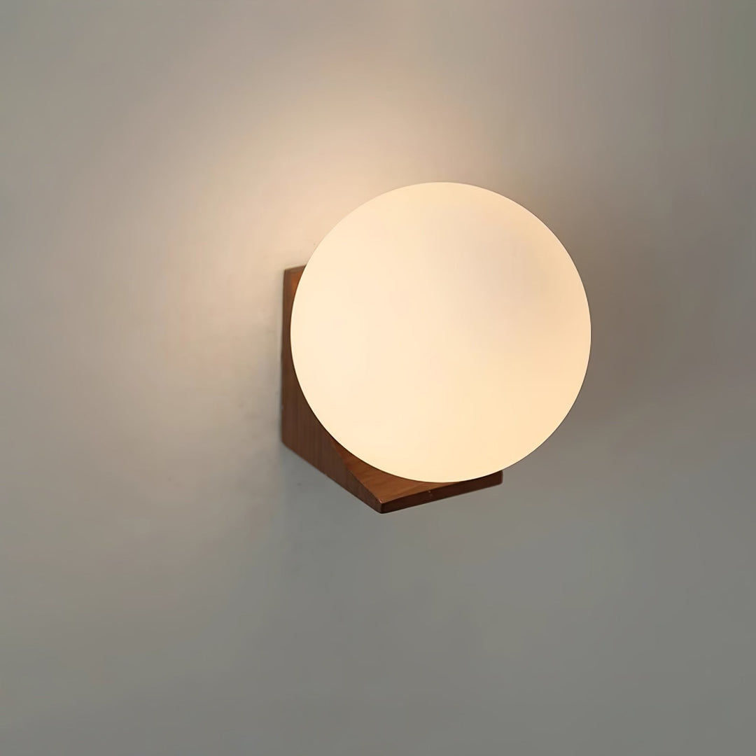 Evelyn Orb Vägglampa