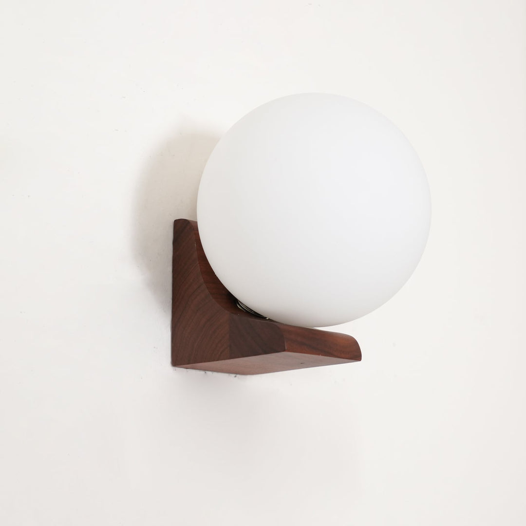 Evelyn Orb Vägglampa