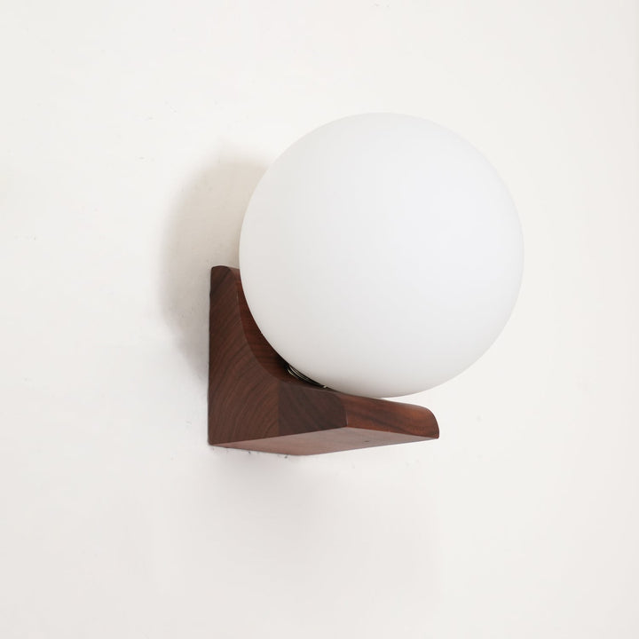 Evelyn Orb Vägglampa