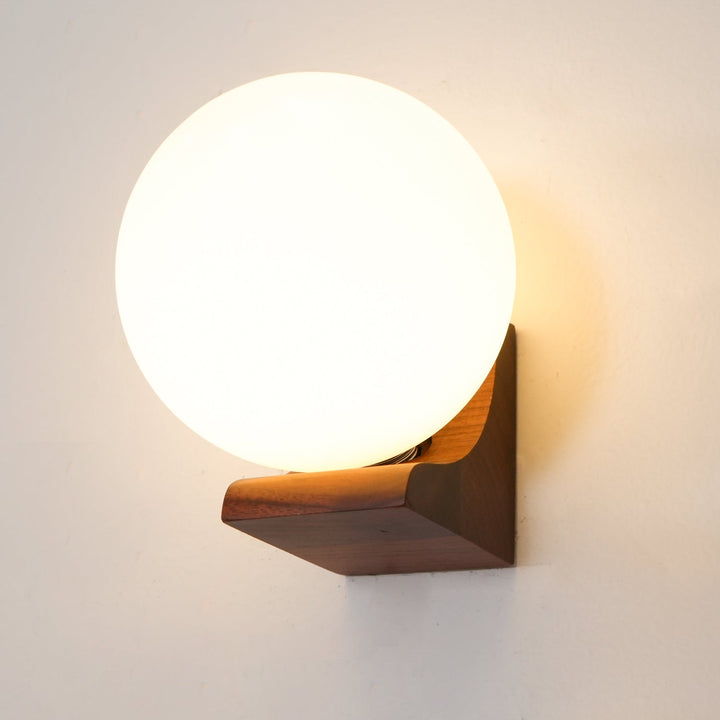 Evelyn Orb Vägglampa