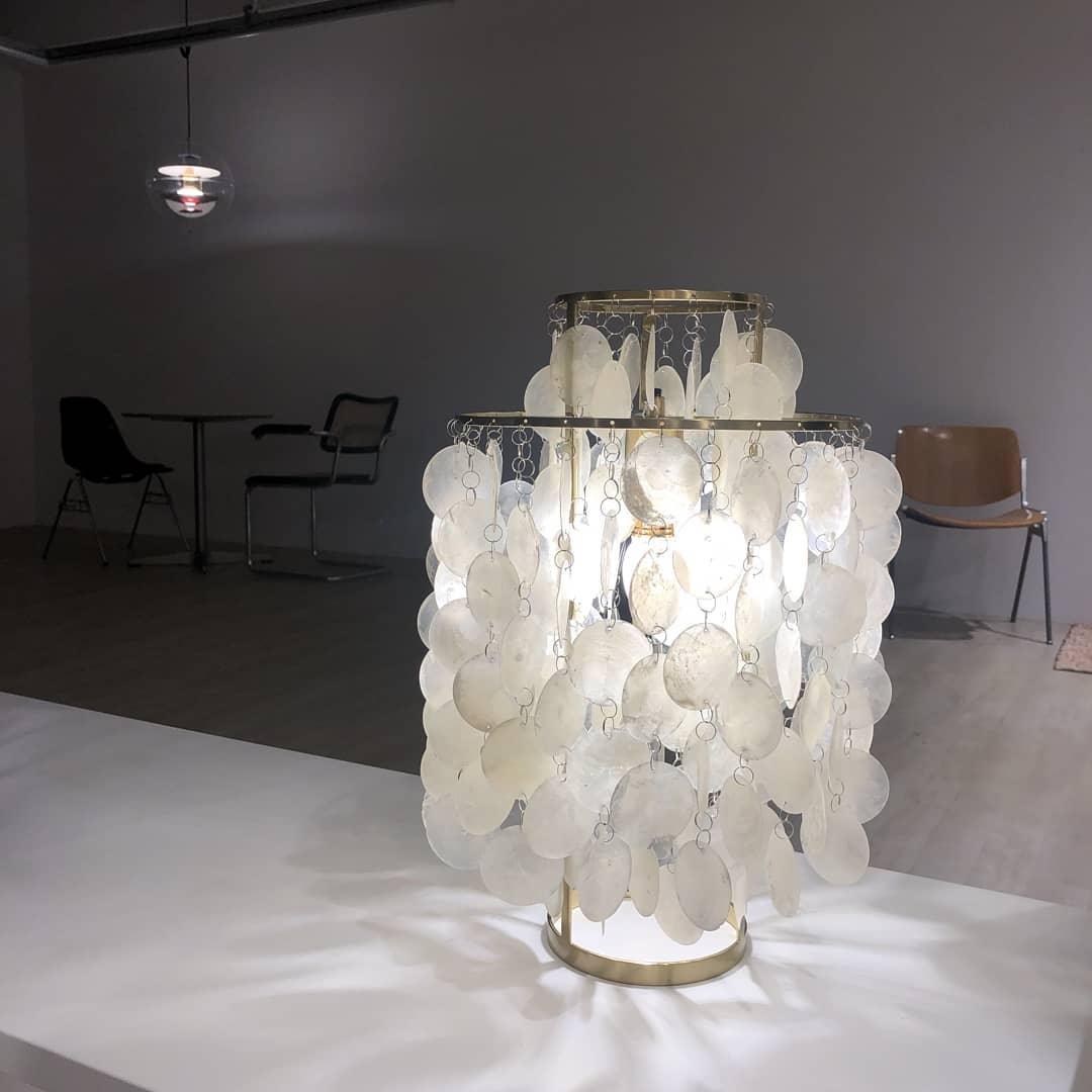 Rund Snäckbordslampa