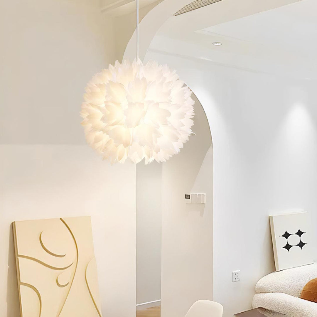 Blommor Ball Pendant Light