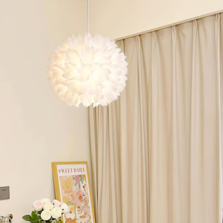 Blommor Ball Pendant Light