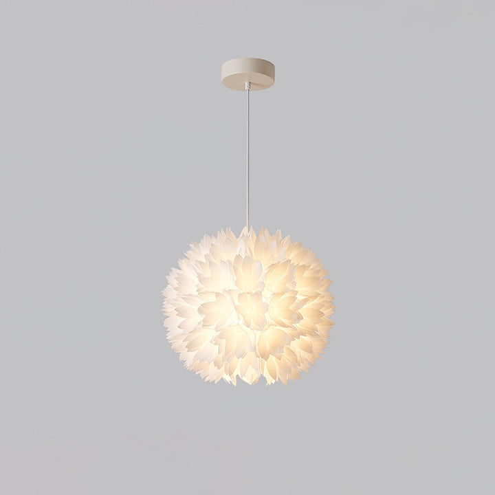 Blommor Ball Pendant Light
