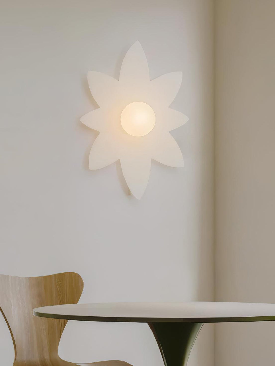 Blommor Vägglampa