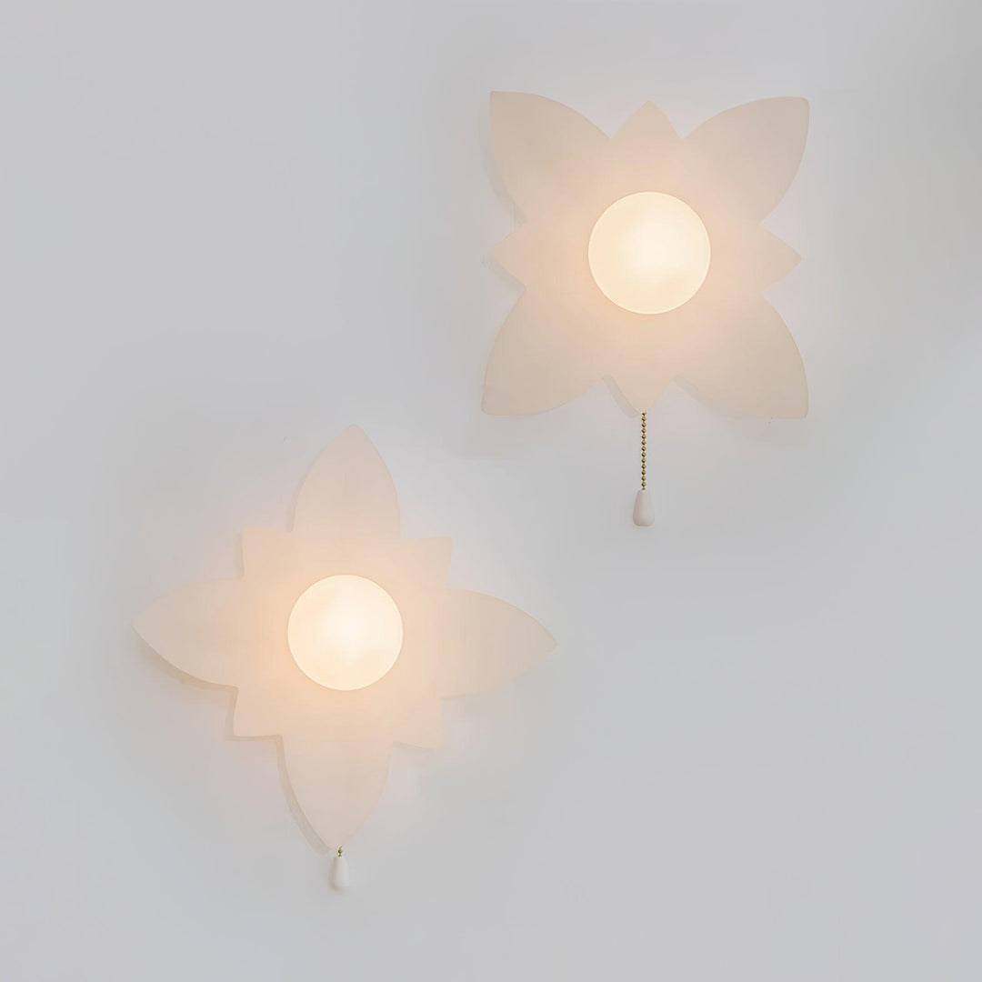 Blommor Vägglampa