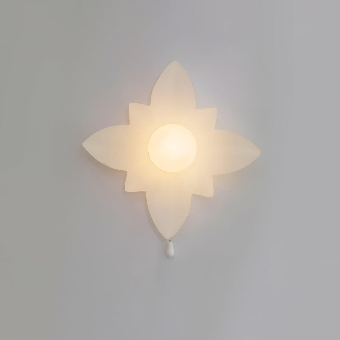 Blommor Vägglampa
