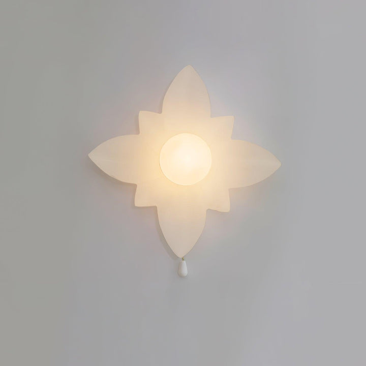 Blommor Vägglampa