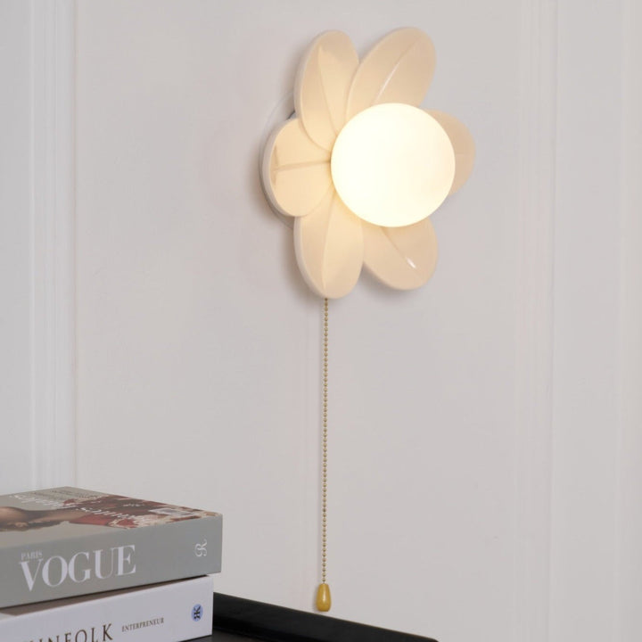 Blommor Vägglampa