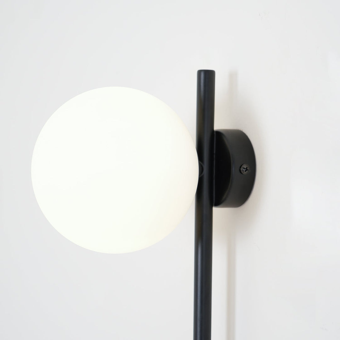 Funiculi Plug In Vägglampa