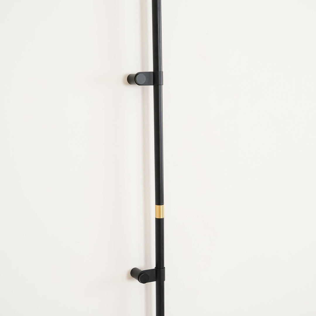 Funiculi Plug In Vägglampa