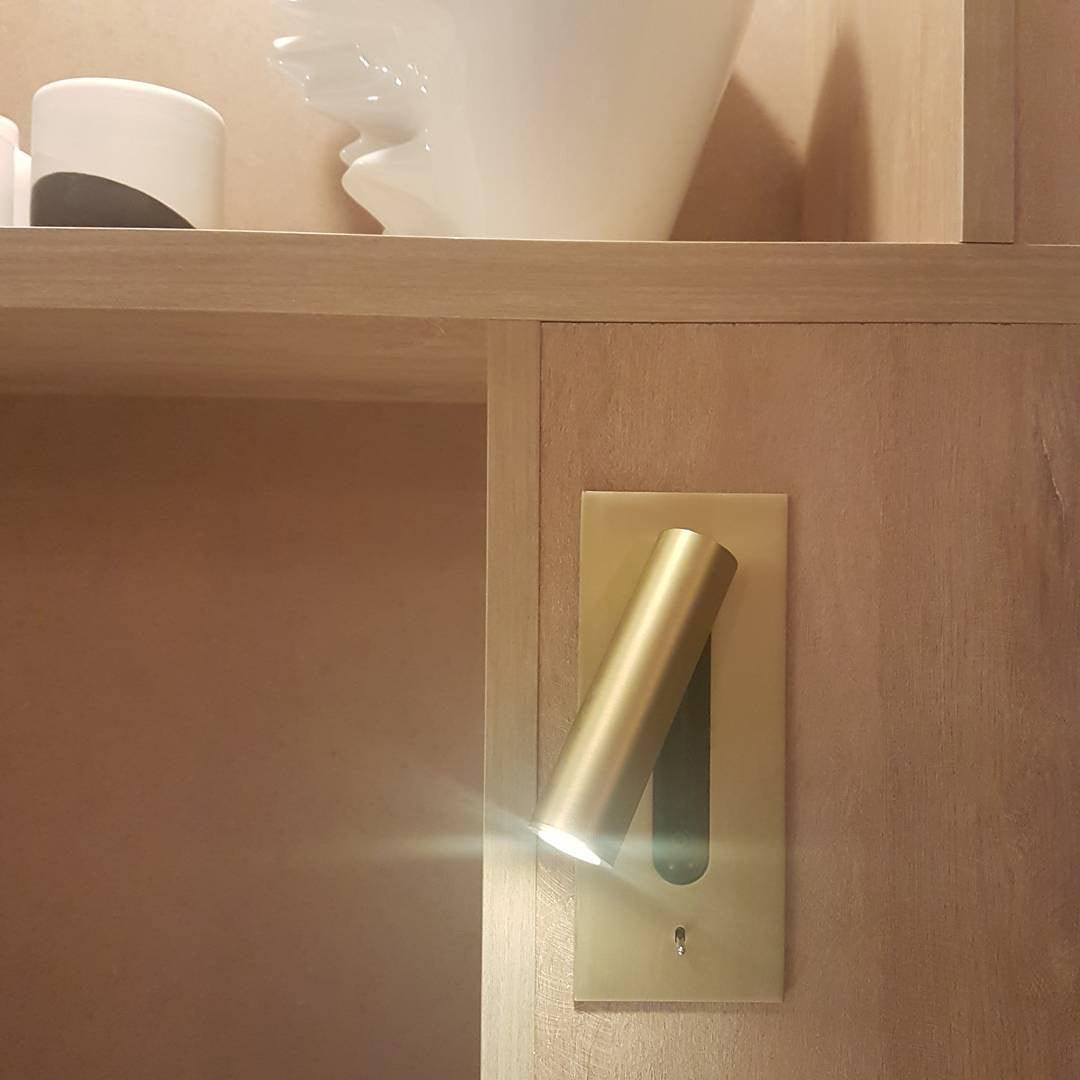 Fällbar Sänglampa för Vägg