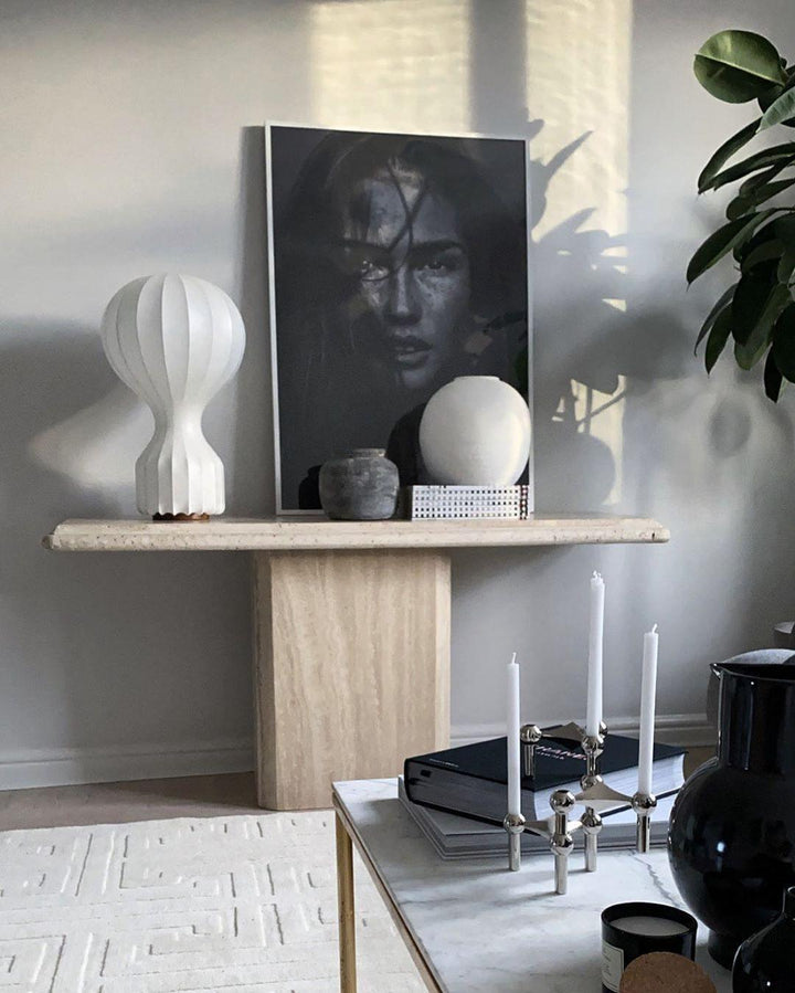 Lampa med bord i form av en varmluftsballong