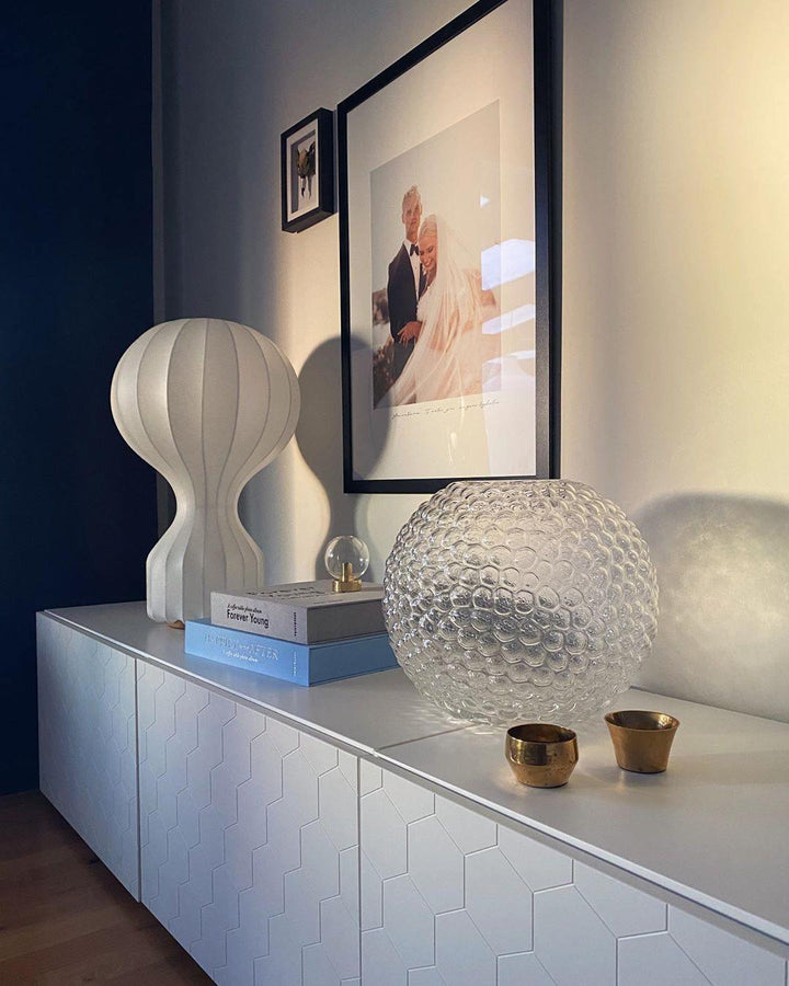 Lampa med bord i form av en varmluftsballong
