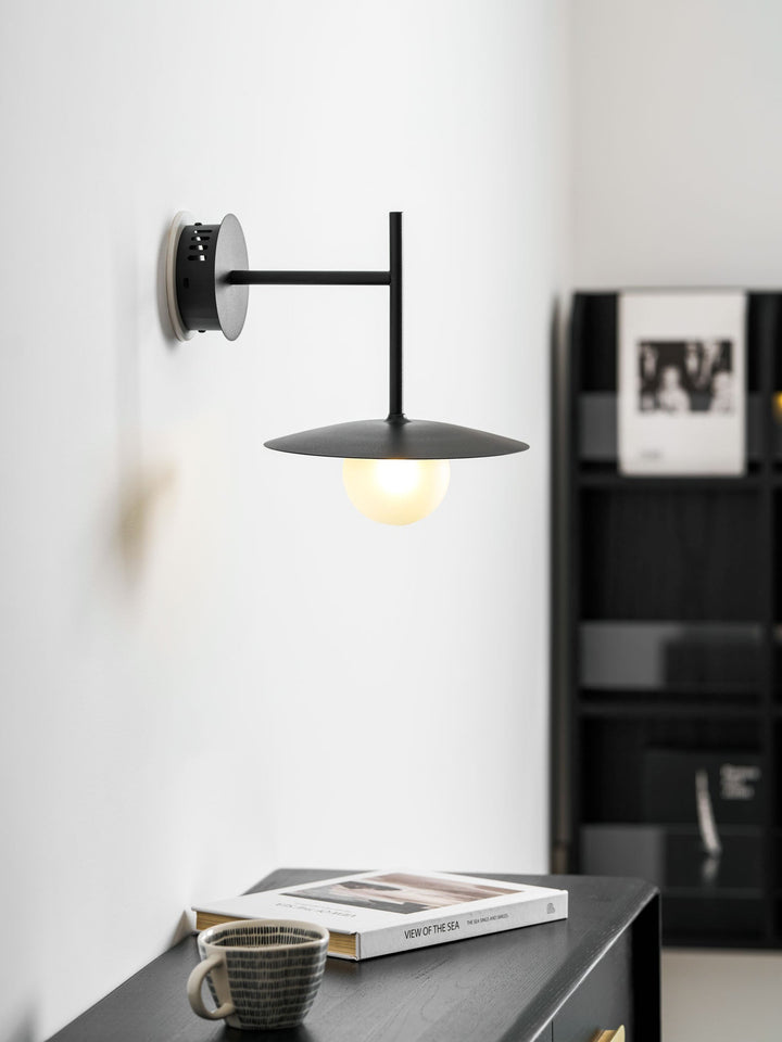 Gea Järnvägglampa