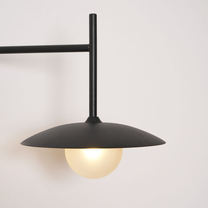 Gea Swing Arm Plug-in Vägglampa