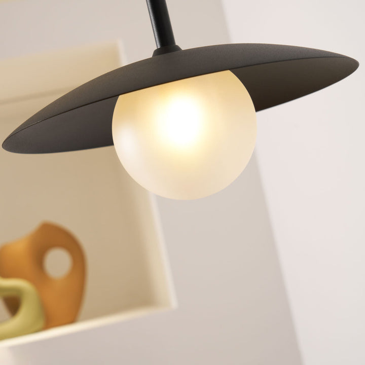 Gea Swing Arm Plug-in Vägglampa