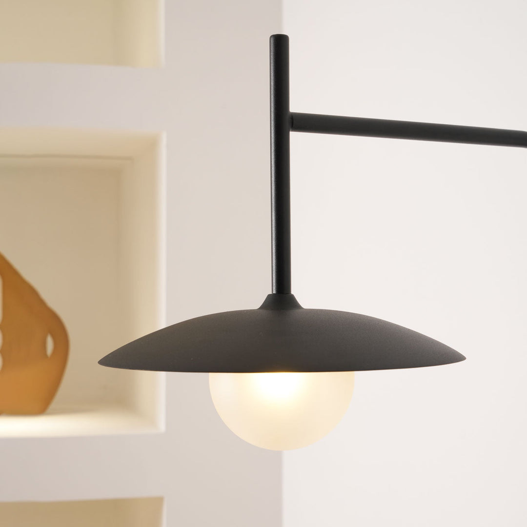 Gea Swing Arm Plug-in Vägglampa