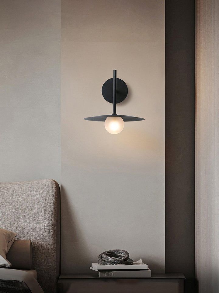 Gea Järn Vägglampa