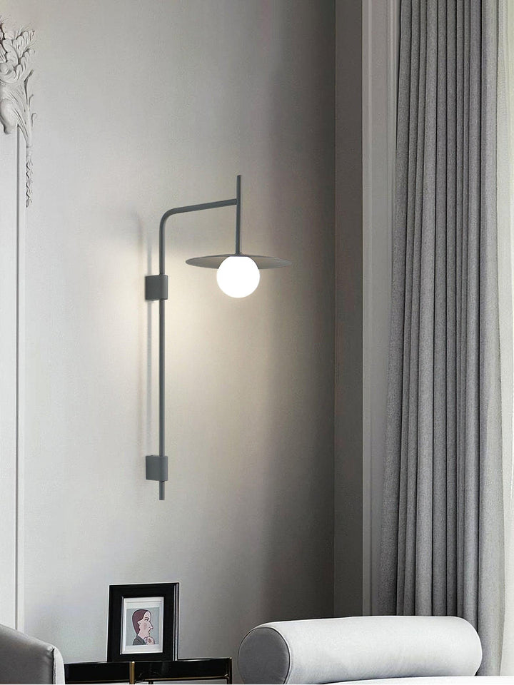 Gea Swing Arm Plug-in Vägglampa