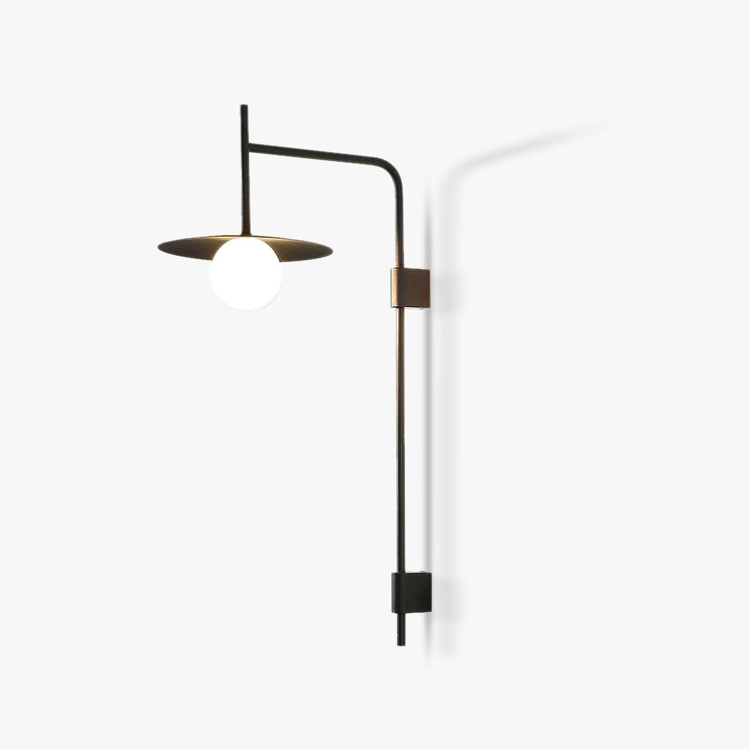 Gea Swing Arm Plug-in Vägglampa
