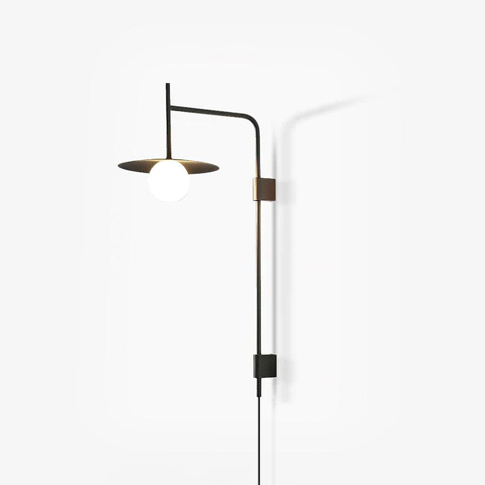 Gea Swing Arm Plug-in Vägglampa