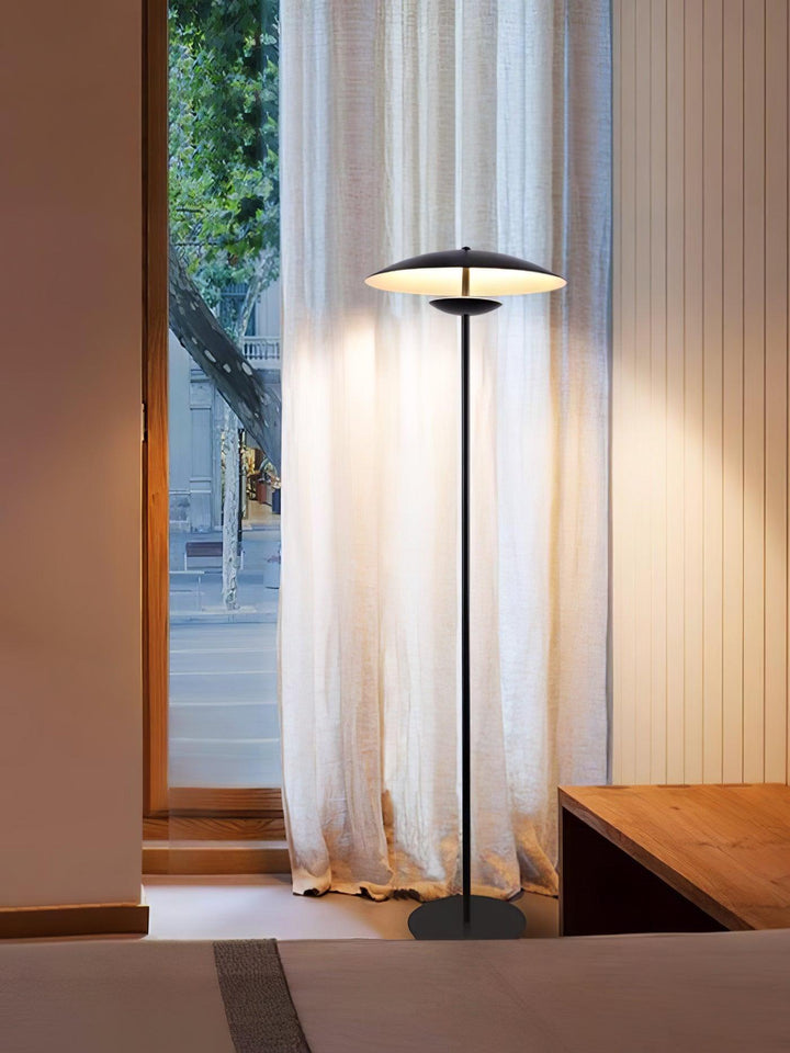 Innovativ riktad golvlampa