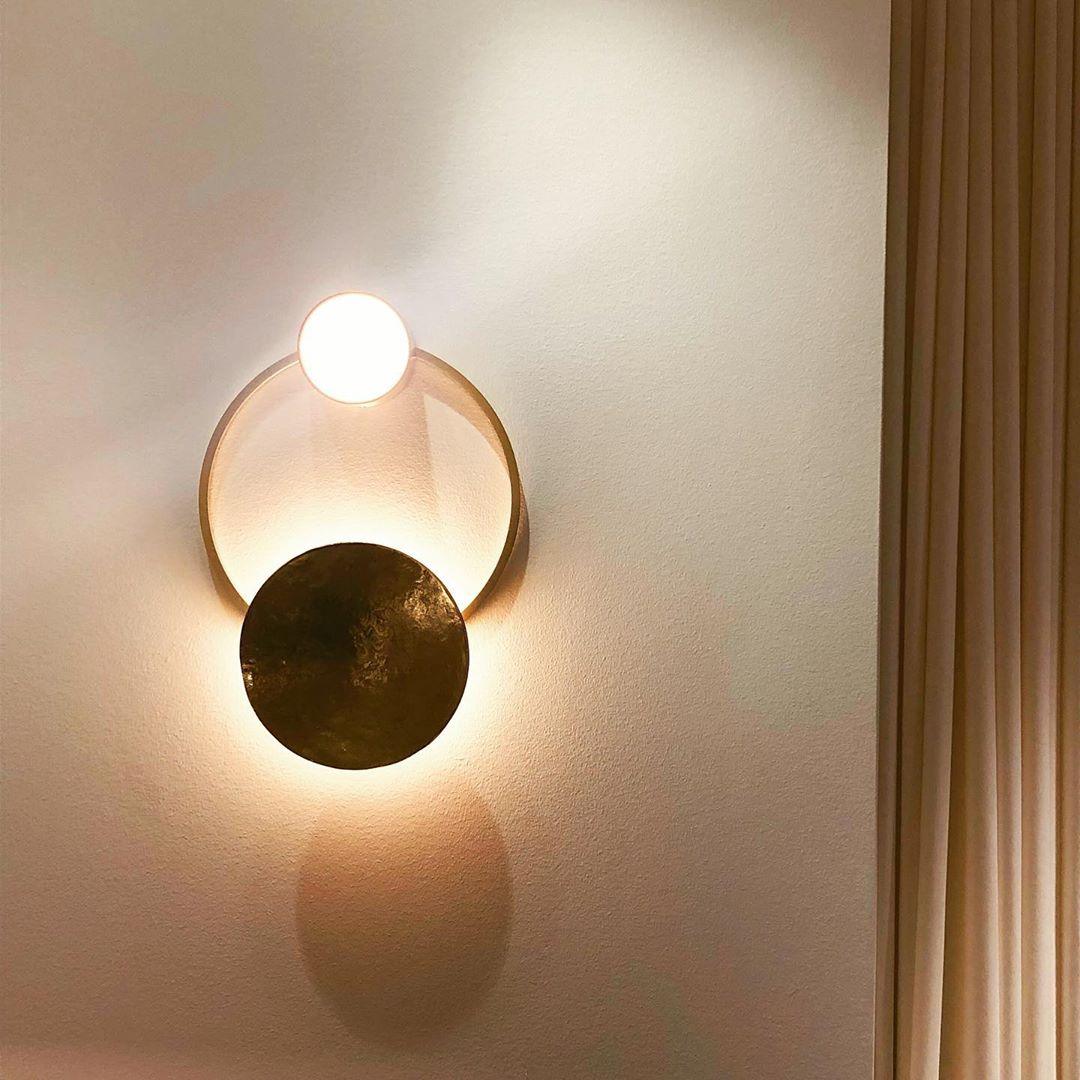 Ädelsten Vägglampa