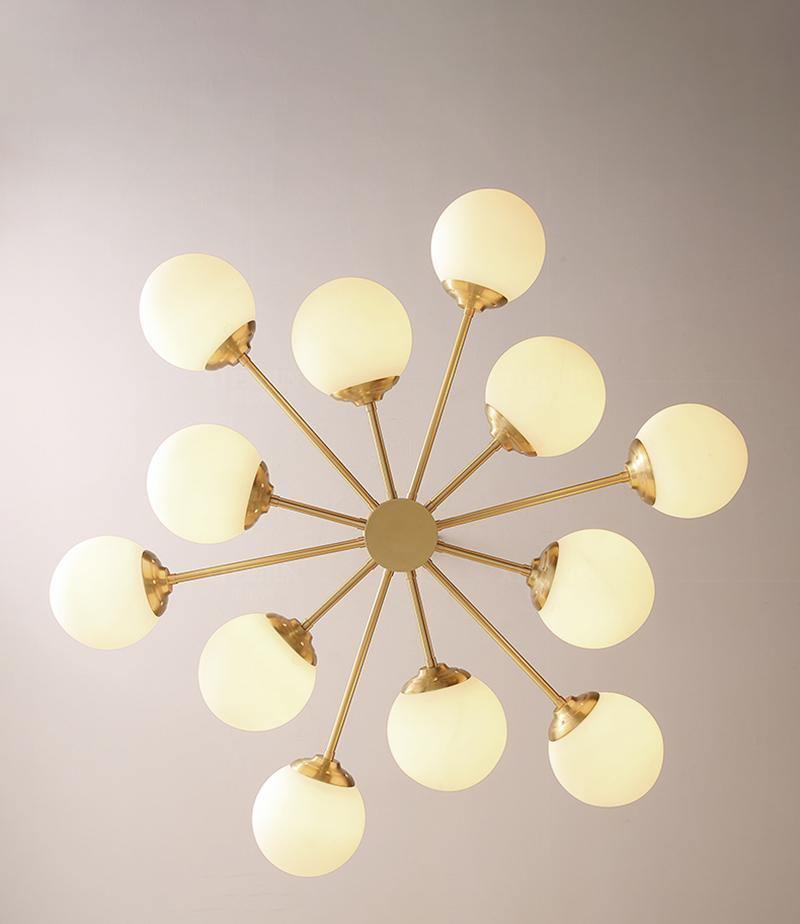 Marlowe Opal Globe Kandelaber