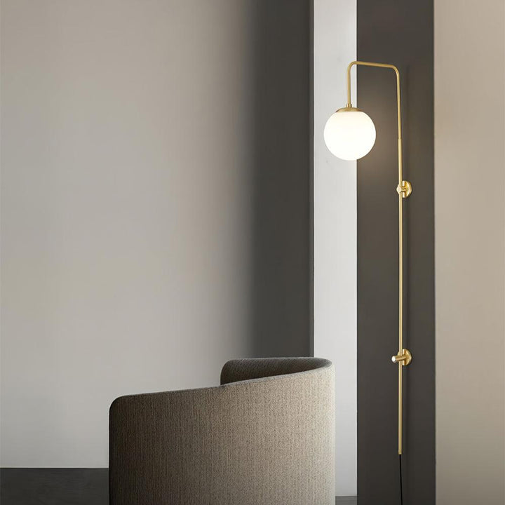 Globe Brass Plug-in Vägglampa