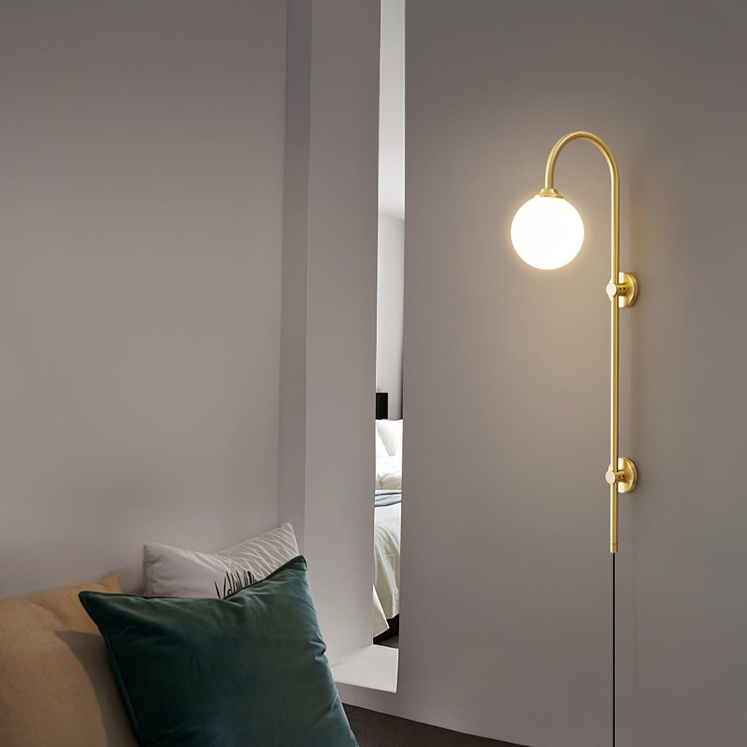 Globe Brass Plug-in Vägglampa