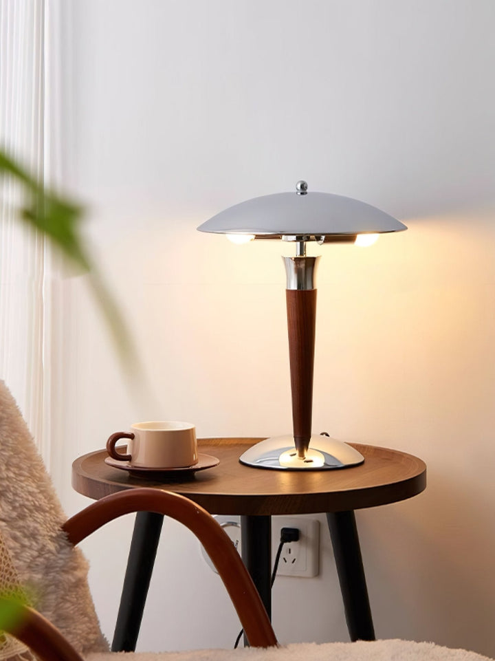 Hjälm Bordslampa