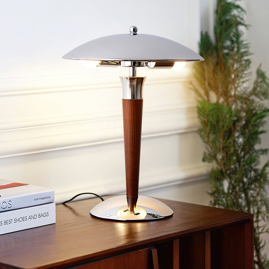 Hjälm Bordslampa