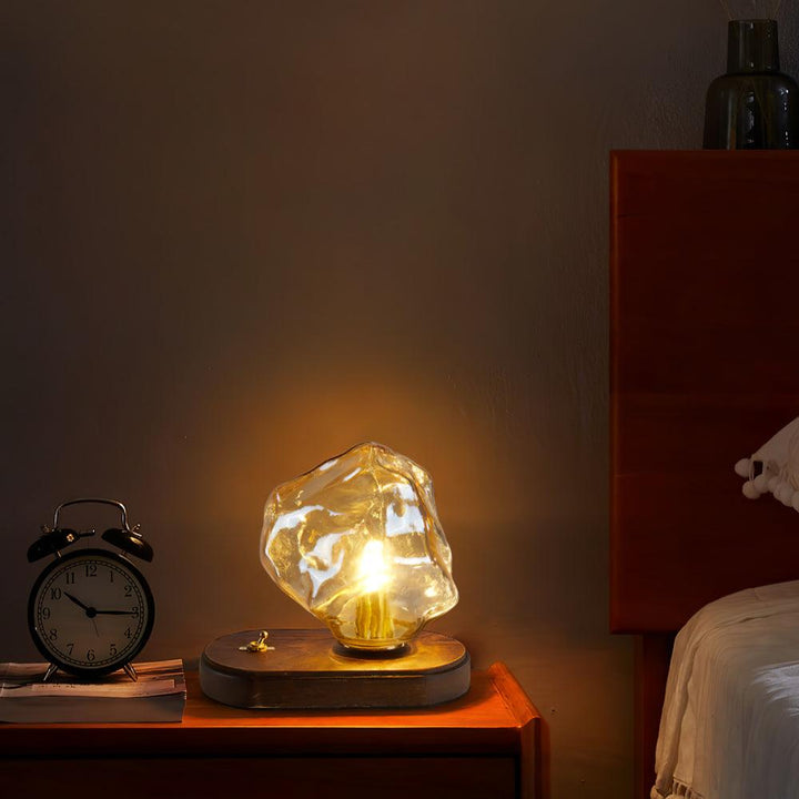 Issten Glas Bordslampa
