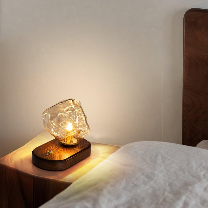 Issten Glas Bordslampa