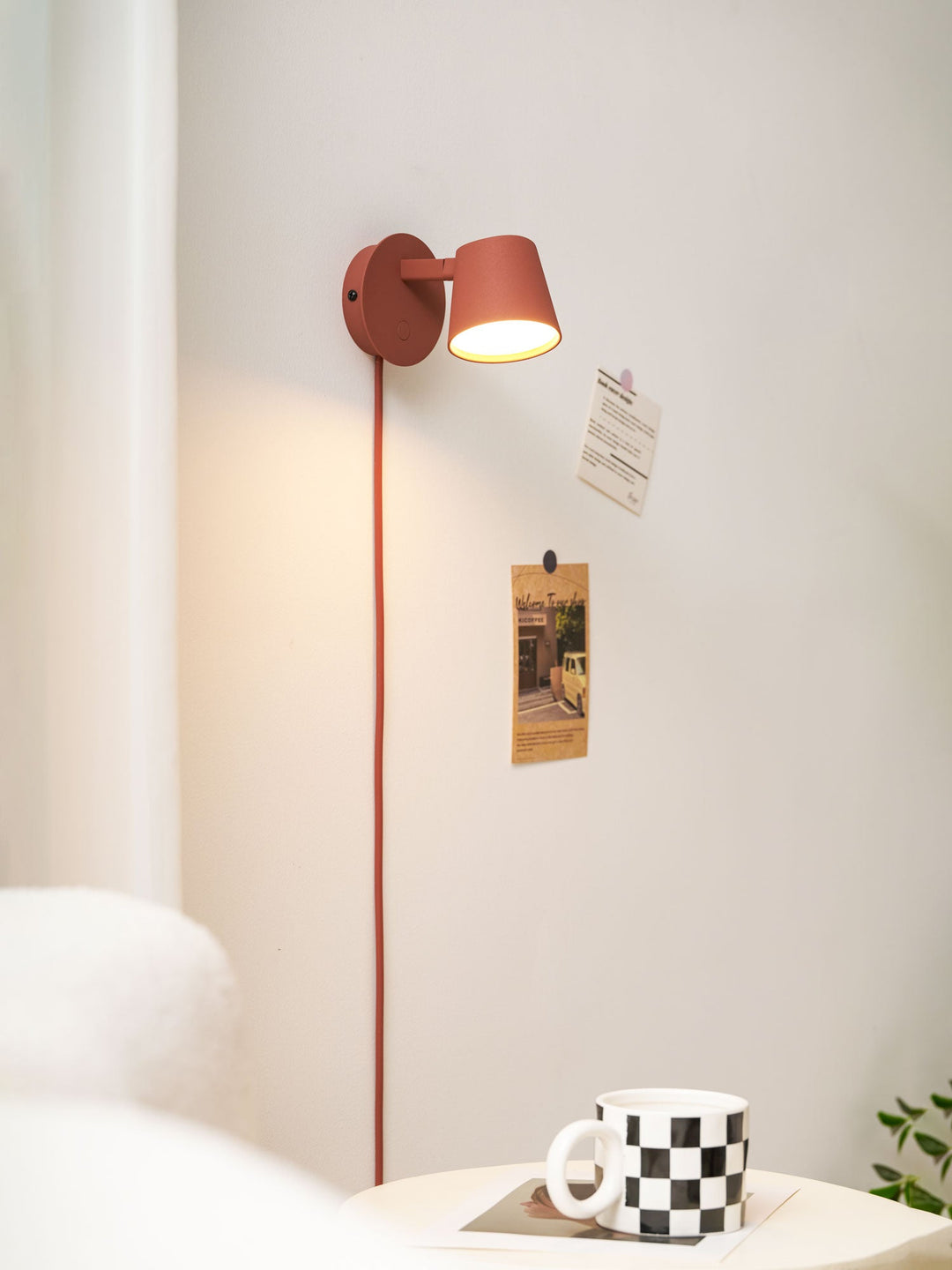 Tip Plug-In Vägglampa