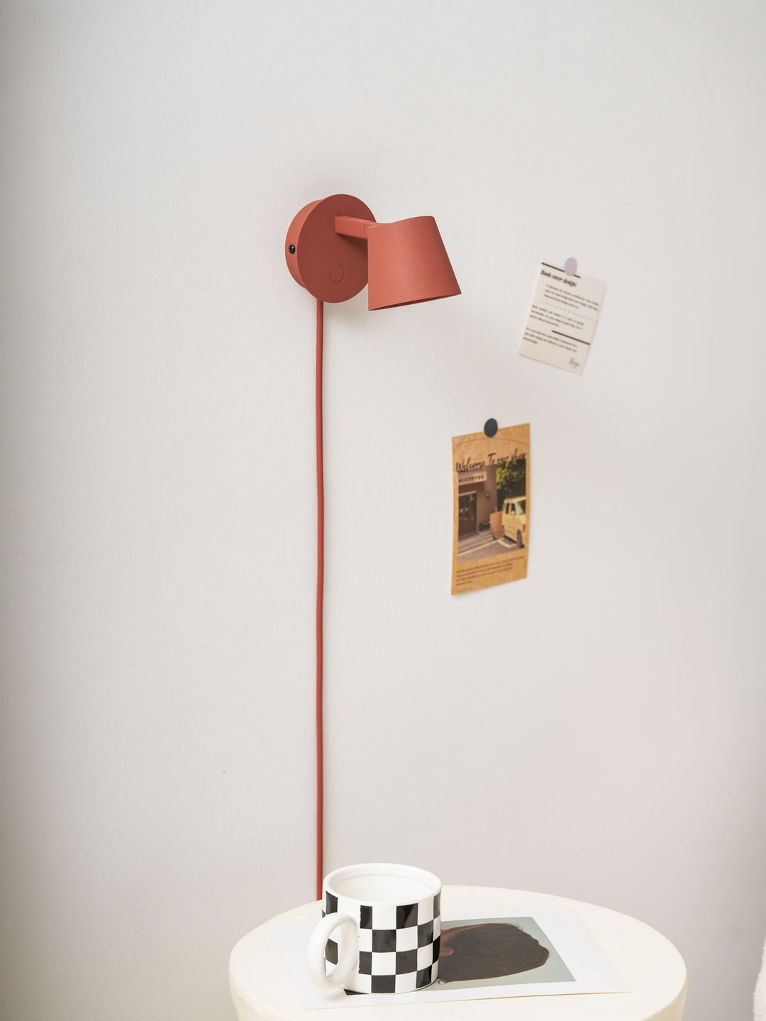 Tip Plug-In Vägglampa